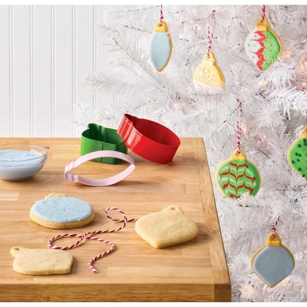 Wondershop 5 Piece Christmas Ornament Cookie Cutter Kit